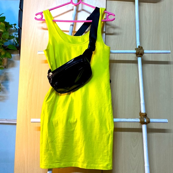 Forever 21 Dresses & Skirts - Forever 21 neon green mini bodycon dress